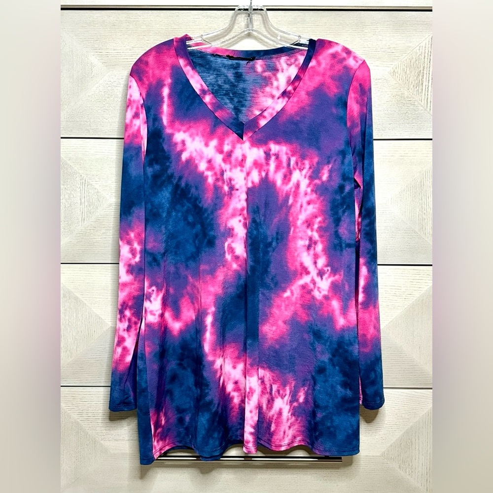 Heimish Tie-Dye V-Neck Long Sleeve Top - Size M